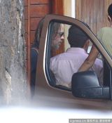 组图：朱莉与皮特提前预支蜜月 豪华快艇内景曝光