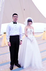 组图：李东霖《囧人》大婚剧照引董璇等同学热议