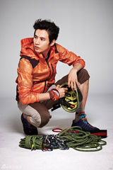 高清组图：元斌拍户外服写真柔中带刚帅气逼人