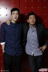 组图：杜汶泽获加藤鹰传秘技 肉搏女优不享受