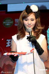 幻灯：梁文音化身公主分享心情 澄清打人传闻