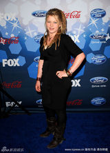 幻灯图：第九季《美偶》12强见面会 女星哈蕾助阵