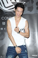 组图：飞轮海今年无缘合体 Darren计划向女友求婚