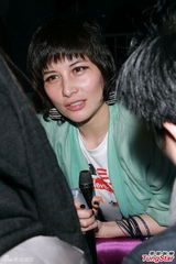 组图：何超仪称与何超云不熟 拒谈对方情变传闻