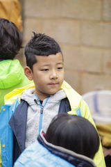 组图：爸爸去哪儿第六期海量图 萌宝帅爸卖菜忙