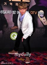 组图：文熙俊殷志源等老牌偶像综艺节目重聚