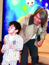 组图：Lucas5岁生日 盘点可爱成长史