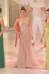 组图：2012港姐竞选现场 10位佳丽礼服亮相