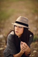 高清组图：魏佳庆新专辑写真 演绎浓情秋日物语