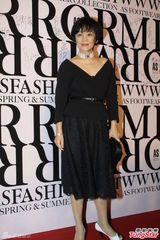 组图：张艾嘉关颖等亮相 李玟爆乳显曲线