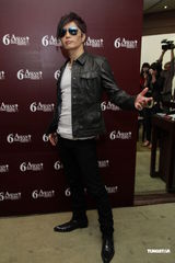 组图：倪妮出席传媒招待会 日本女星香里奈欲变打女