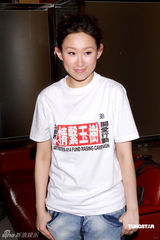 组图：香港演艺界为赈灾录歌 郑秀文已探访灾区