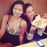 组图：张柏芝带两子吃饭 淡妆上阵美艳依旧