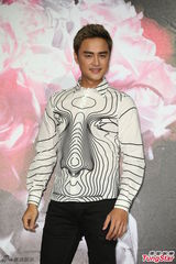 组图：明道发布首张专辑 王心凌杨谨华到场力挺