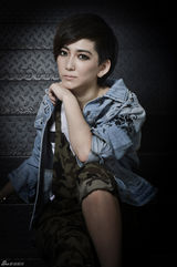 组图：刘忻写真帅气尽显 魅惑眼神独具杀伤力