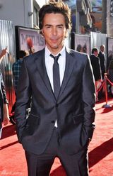 组图：《铁甲钢拳》洛杉矶首映 休-杰克曼帅气亮相