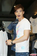 组图：辰亦儒返台会粉丝 期待重回歌手身份