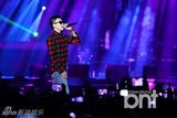 组图：朴宰范等参加HIPHOP音乐节引爆火热现场