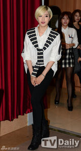 组图：T-ara举行粉丝签名会 6成员魅力各异