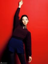 高清组图：白百何封面大片暖意十足 变干练白领