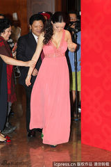 组图：彭丹深V出席首映 称性感与爱国无冲突