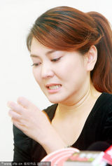 组图：台主播薛楷莉告前夫蓄意杀人 小三道歉