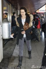 组图：杨紫琼玩低调 “铁娘子”梅丽尔现身受追捧