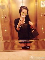 组图：上海主持人朱桢离婚 前妻微博晒炫富照