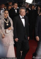 组图：李安领衔评审团登戛纳红毯 微笑儒雅