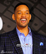 组图：威尔斯密斯出席《黑衣人3》韩国发布会