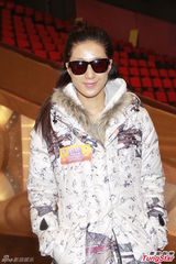 组图：TVB万千星辉颁奖礼 众星参加拜神仪式