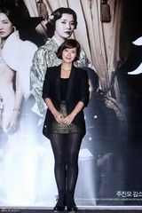 高清组图：金素妍朱镇模新片《咖啡》媒体首映会