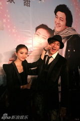 幻灯图集：《美女老板》关机 何润东受景甜“虐待”