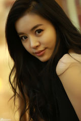 组图：赵多娜治愈系写真清纯性感