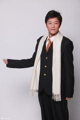 组图：何炅谢娜上演人间四月天 戴军变莎士比亚