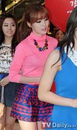 组图：韩星Secret黄静茵等亮相品牌开业典礼