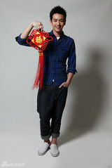 组图：《那些年》 柯震东陈妍希向观众拜“小年”