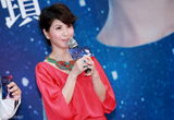 组图：许茹芸新专辑发布会赞老公 婚后移居韩国