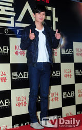 组图：泽演朱元李玹雨李宝英等捧场《TOPSTAR》