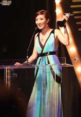 组图：胡杏儿马来西亚获视后不提姓名感谢黄宗泽