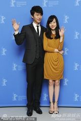 高清组图：《爱不爱》发布会 玄彬林秀晶男才女貌 