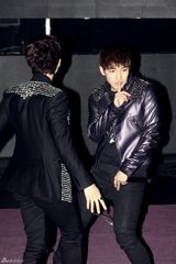 高清组图：韩团2PM出席活动劲歌热舞点燃激情