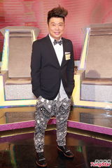 组图：杨诗敏情人节有约 许亦妮信一见钟情