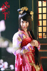 组图：《巾帼大将军》热播 刘梓妍十套华服盘点