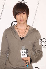 组图：阮经天郑元畅不逃兵役 林依晨否认搭售陈柏霖 