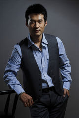 组图：演员谭凯最新写真曝光 彰显成熟男人魅力