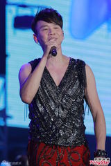 组图：陶喆个唱致敬梅艳芳 两人曾因音乐结缘