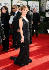 高清图：梅丽莎-里奥亮片黑裙优雅亮相引注目