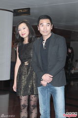 组图：黄长兴大婚众艺人道贺 三轮豪车霸气接亲