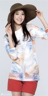 组图：少女时代允儿拍户外服饰广告如邻家女孩